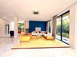 King's Road (D10), Detached #555585351